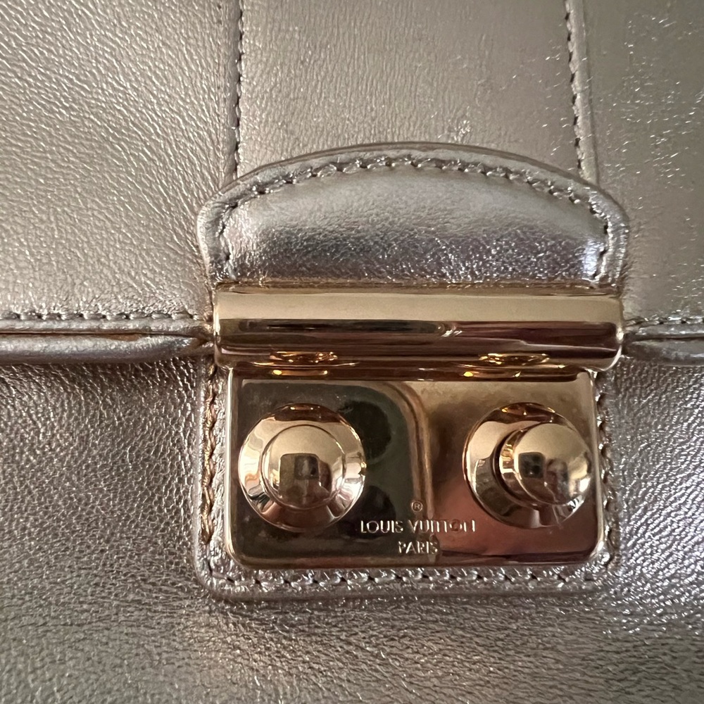 Louis Vuitton Sofia Coppola Gold Leather Clutch Bag (Pre-Owned) - Picture 2 of 8